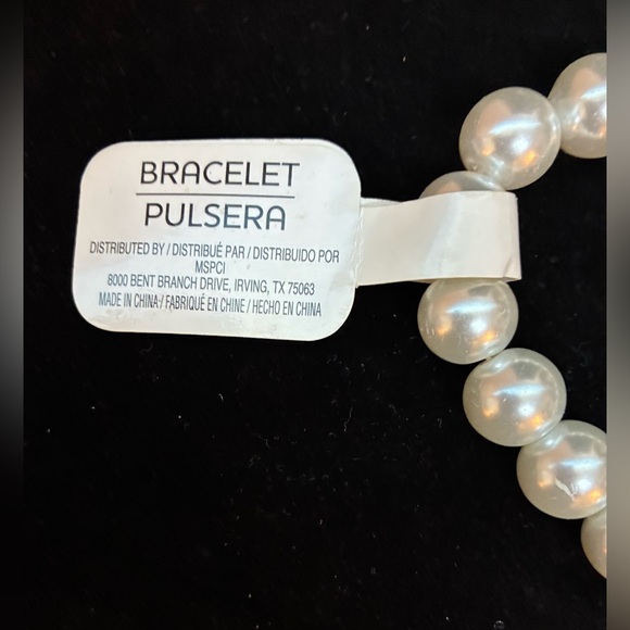 NWT Meridian Stretch Bracelet Faux Pearl and Rhinestones - Picture 3 of 7